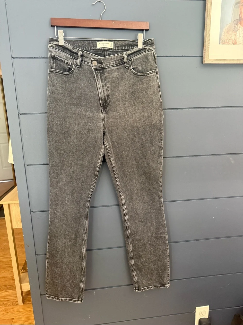 Abercrombie & Fitch 90s Slim Straight Ultra High Rise Black Denim 10